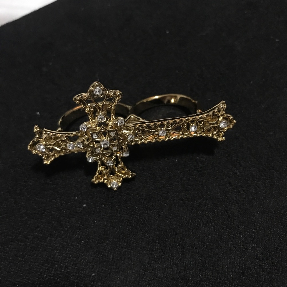 Cross knuckle ring - Picture 2 of 4